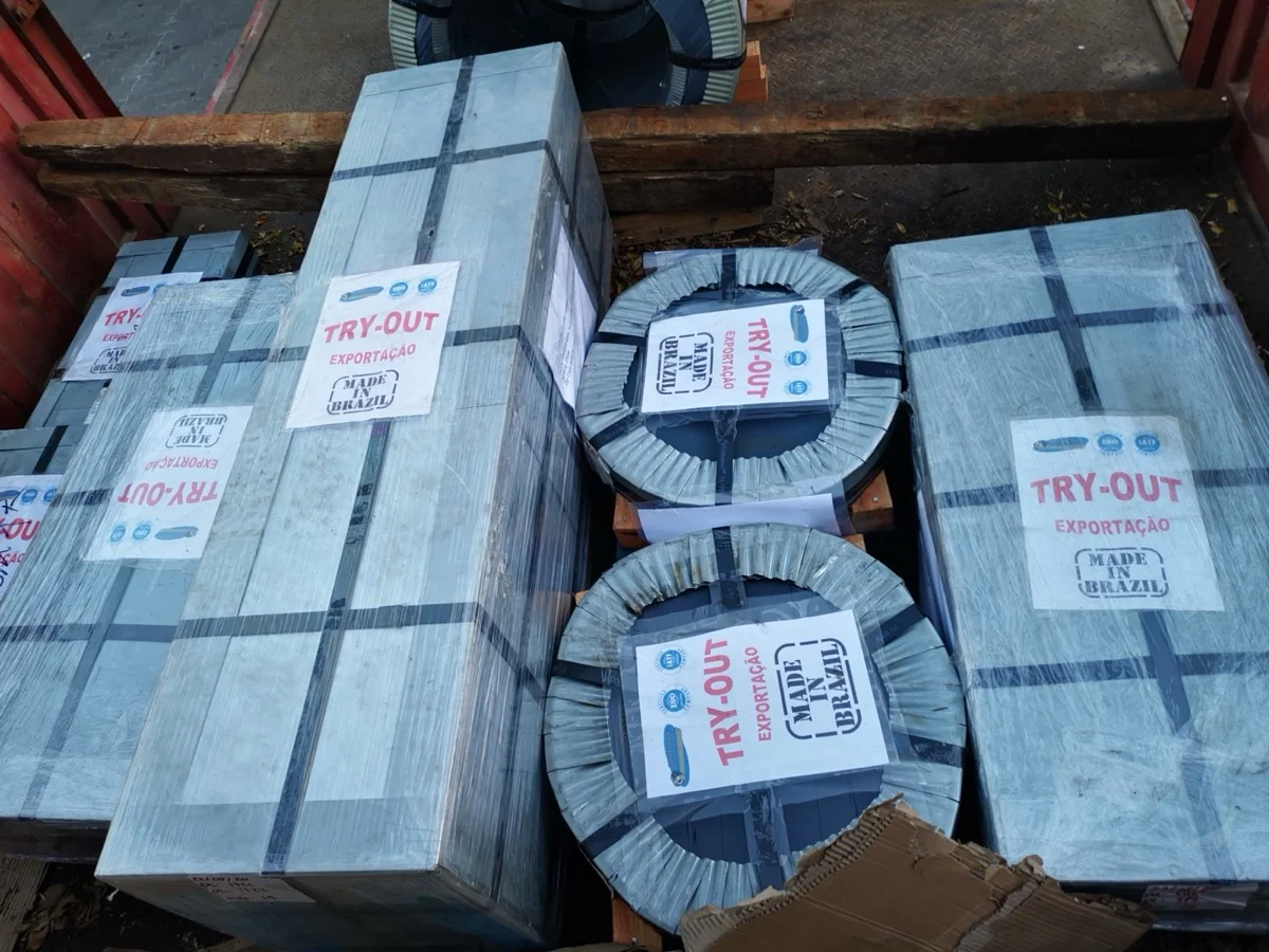 Production-material distribution from Brazil to China — shipment handling photo 3