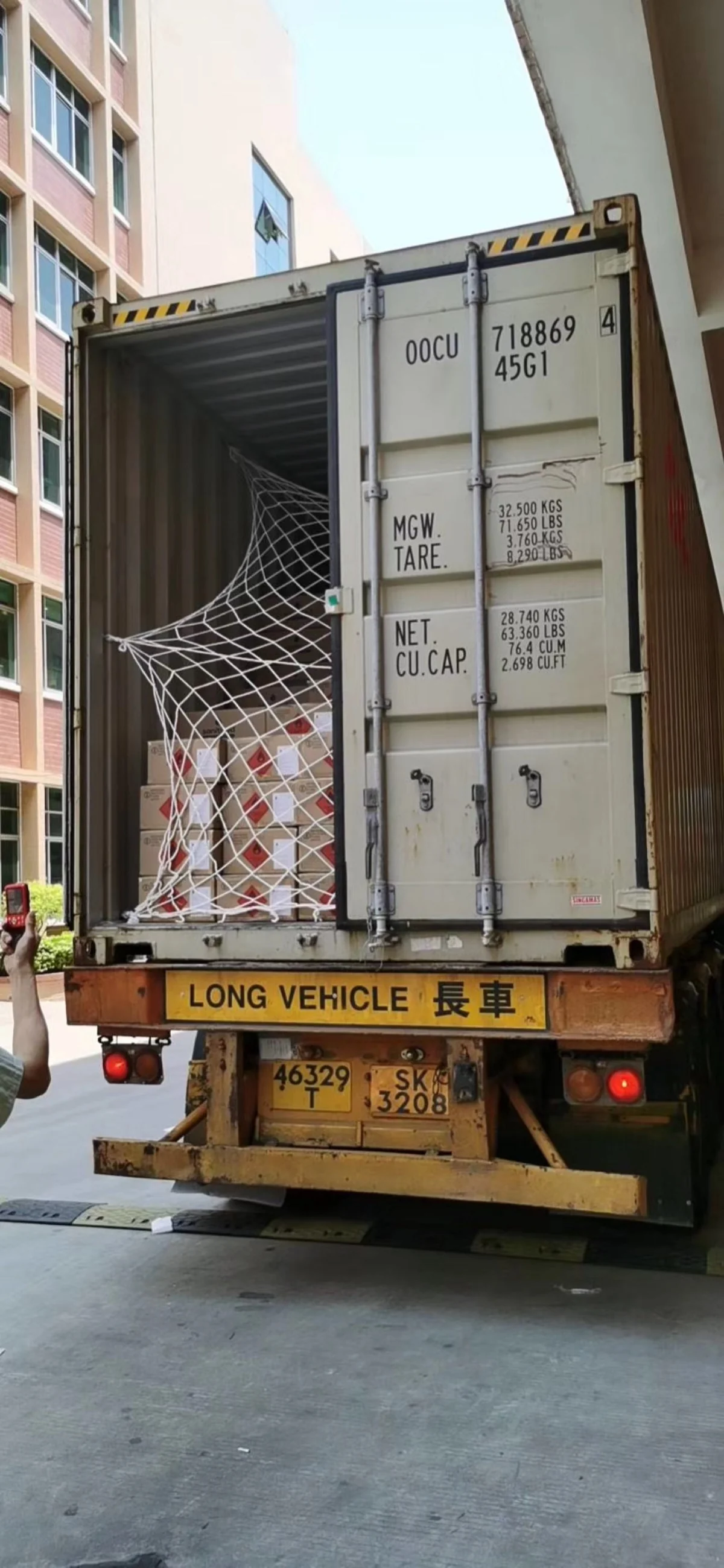 Class 9 hand-sanitiser shipment to Sydney — shipment handling photo 3